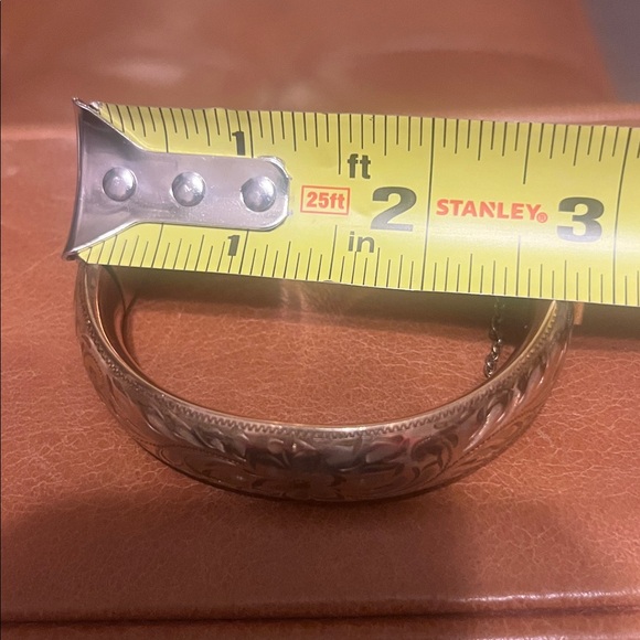 Etched gold filled bracelet - Picture 9 of 10